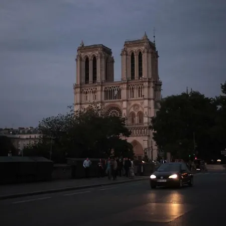Saint Michel Notre Dame Apartment Paris
